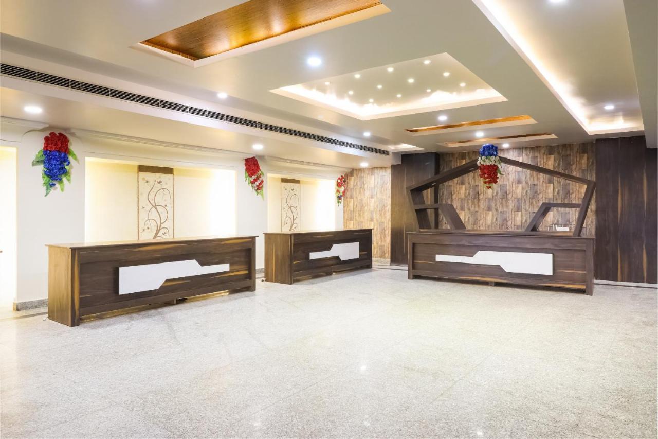 Capital O 15422 Shiva Inn Unnao Dış mekan fotoğraf