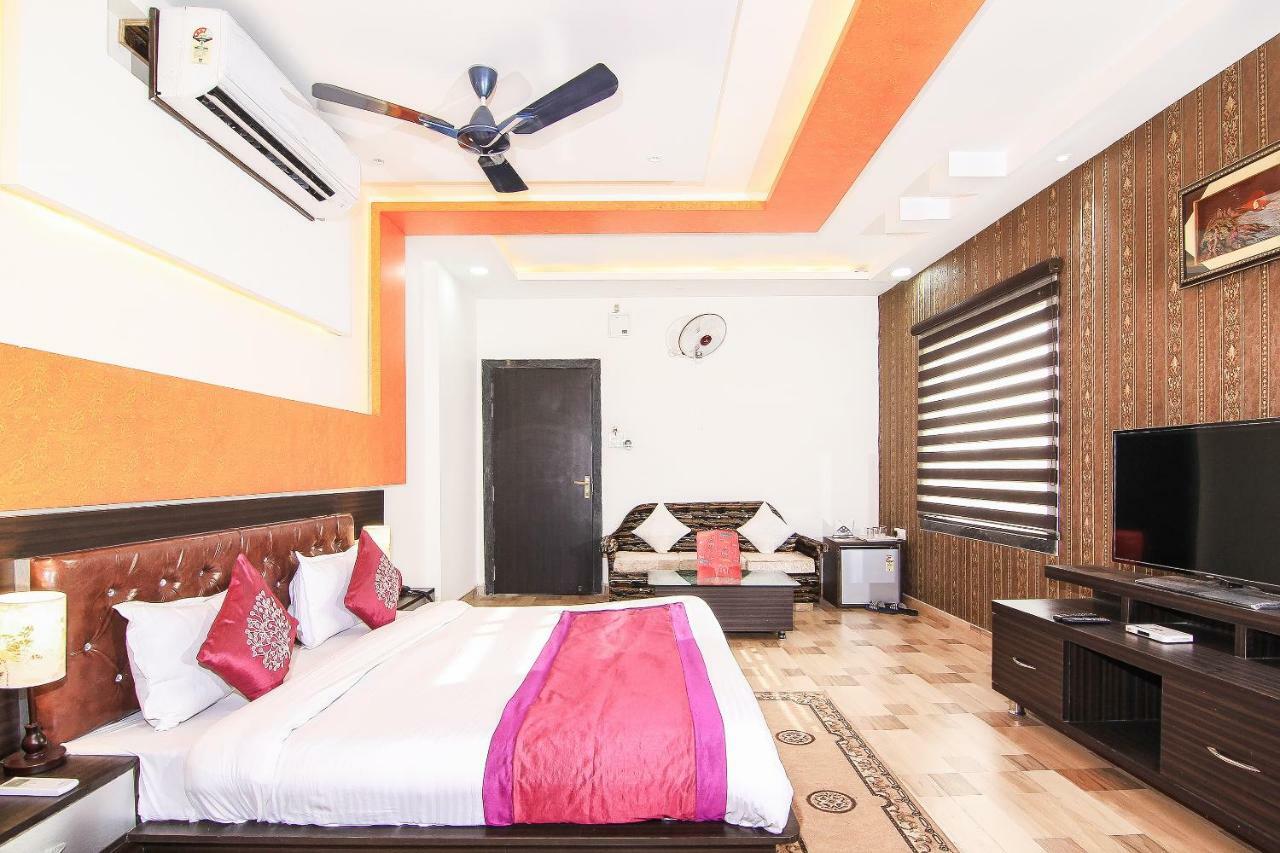 Capital O 15422 Shiva Inn Unnao Dış mekan fotoğraf