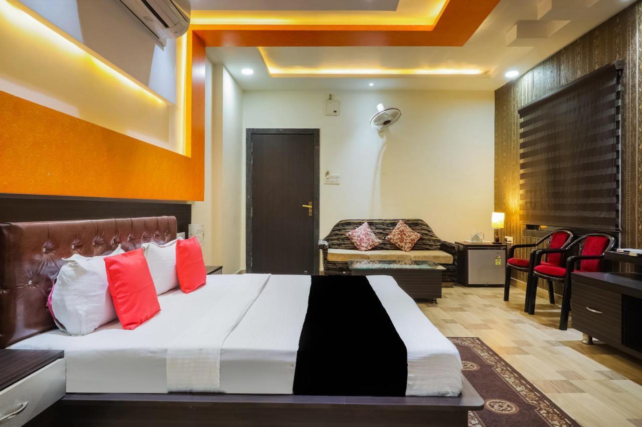 Capital O 15422 Shiva Inn Unnao Dış mekan fotoğraf